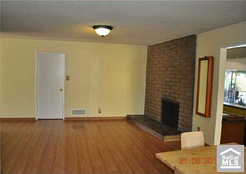 4th image of 2610 N Deodar St