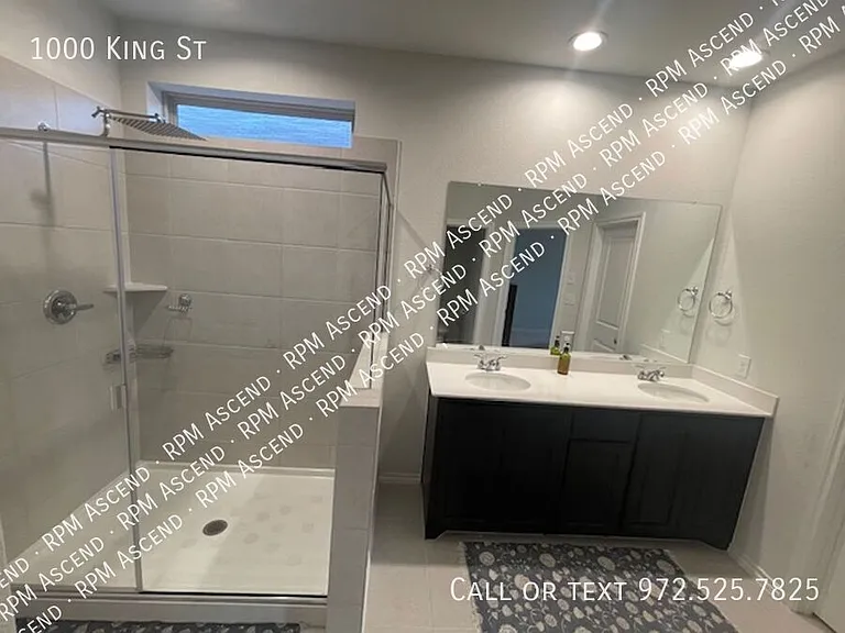 1000 King St — Photo 16