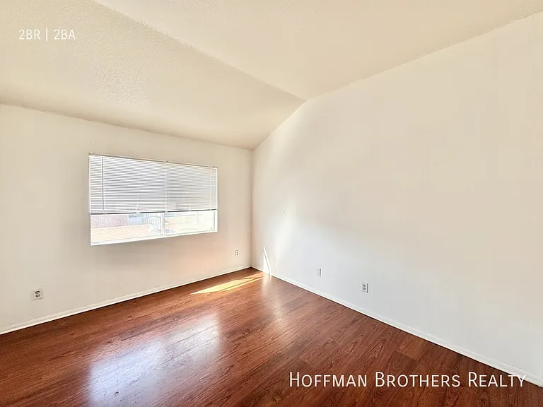 6415 Garvanza Ave #104 — Photo 6