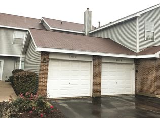 8320 Highpoint Cir UNIT E, Darien, IL 60561