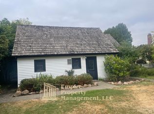 695 Walnut Ave, Eugene, OR 97404