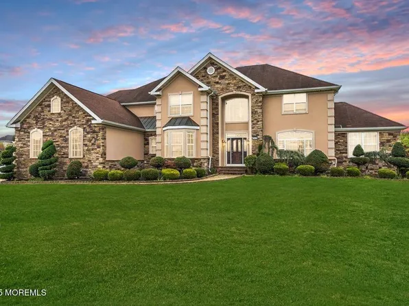 186 Jumping Brook Drive, Toms River, NJ 08755