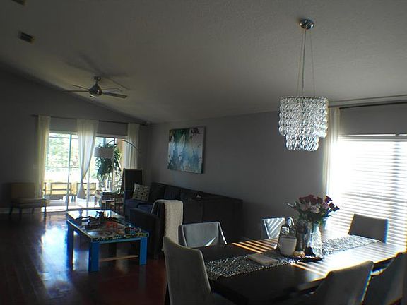 3rd image of 2809 Alton Dr