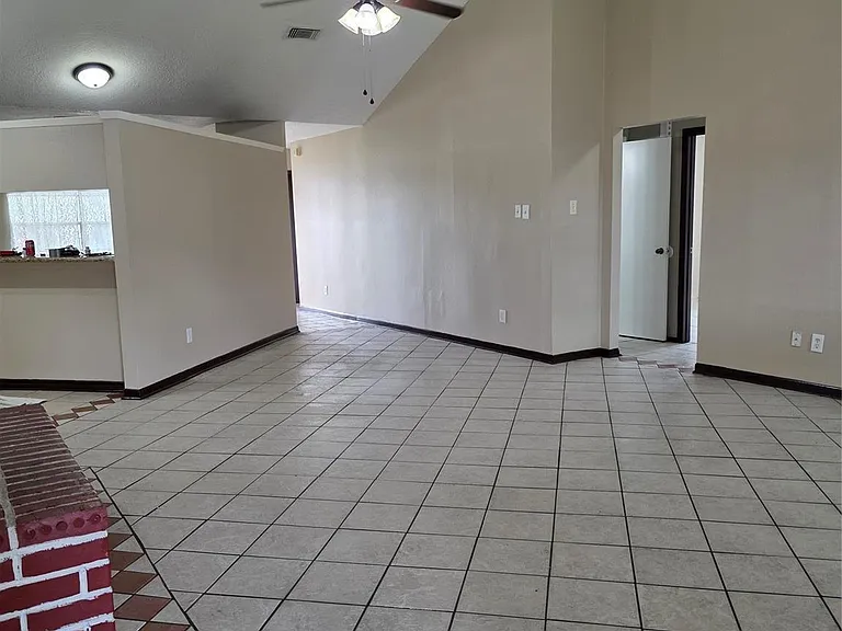 19410 Westhaven Dr — Photo 15