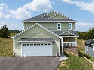 117 Chamberlain Dr, Staunton, VA 24401