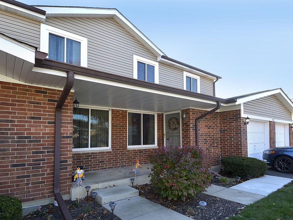 1st image of 1987 N Heritage Cir