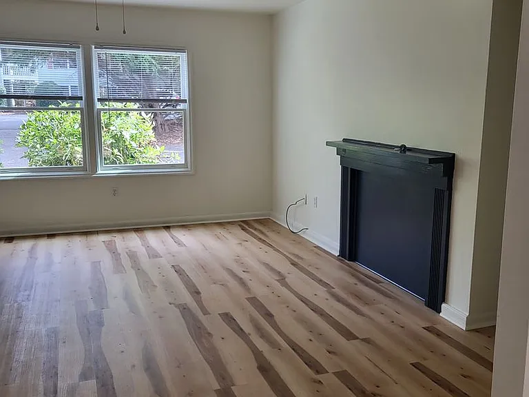 101 Mark Twain Cir — Photo 5