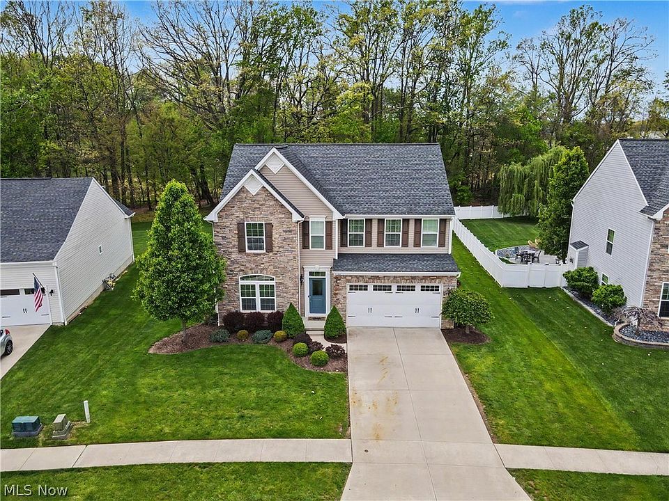 1st image of 4721 Briar Hill Dr
