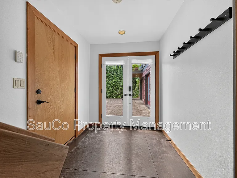5049 SW View Point Ter #B — Photo 6