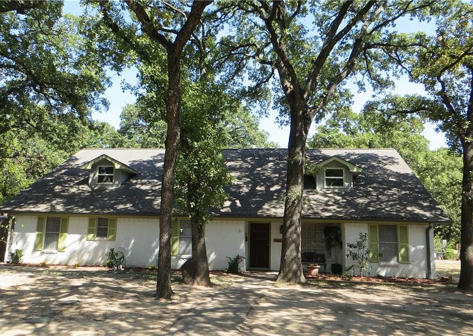 1st image of 1818 Post Oak Dr