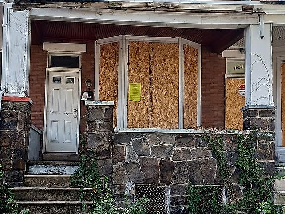 2nd image of 1023 Poplar Grove St