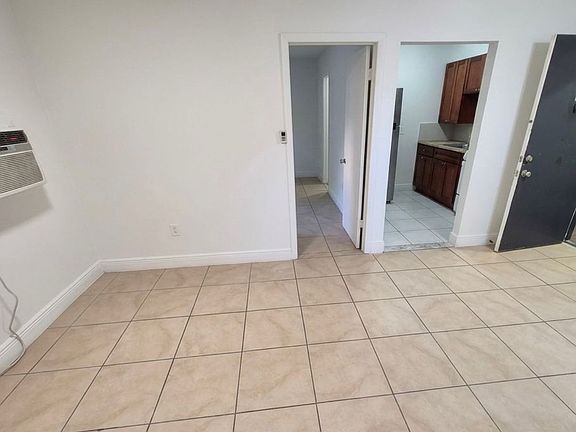 3rd image of 979 NW 4th St #31