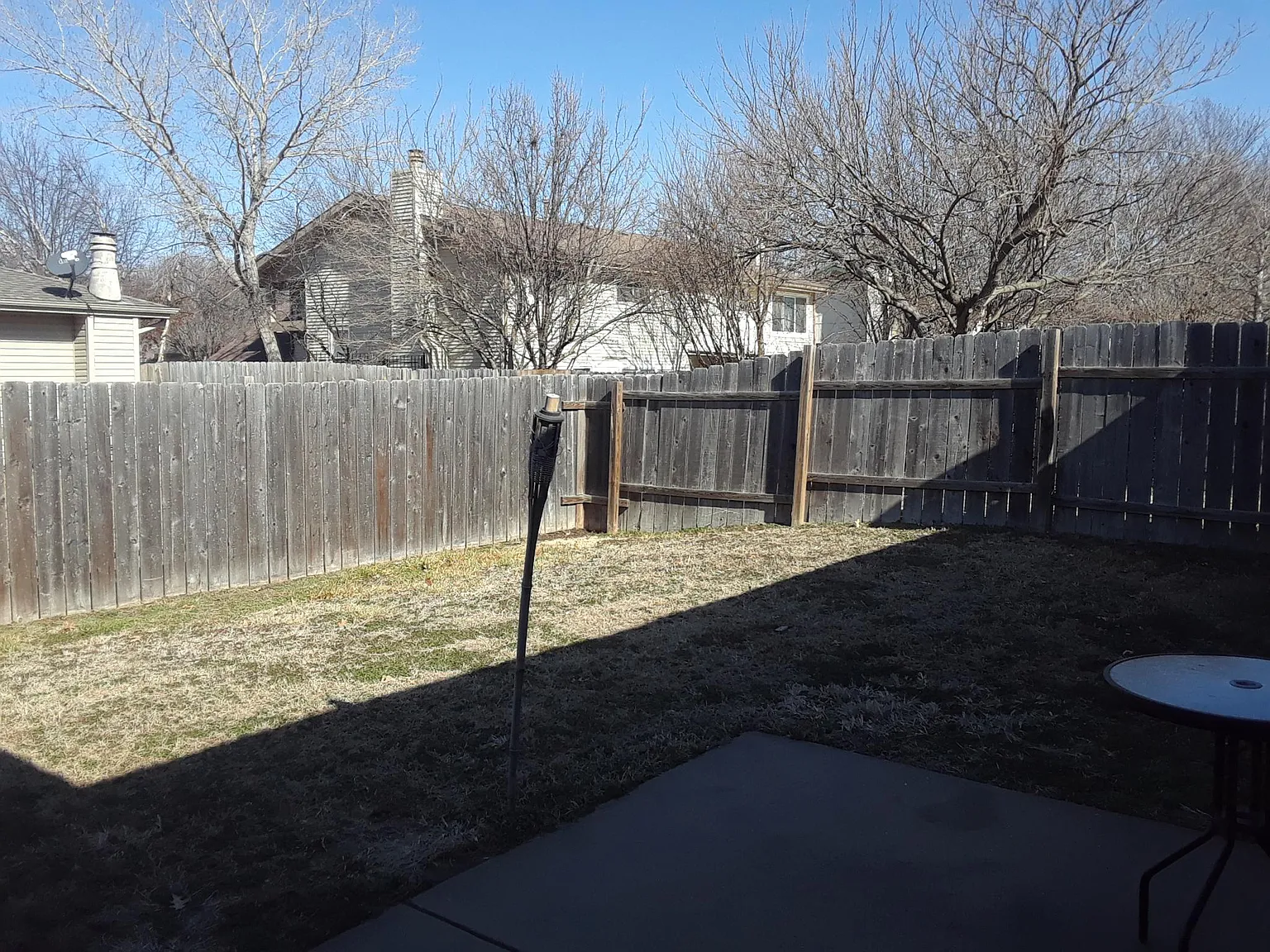 3 bed, 2200 sqft, $1,600 — Photo 3