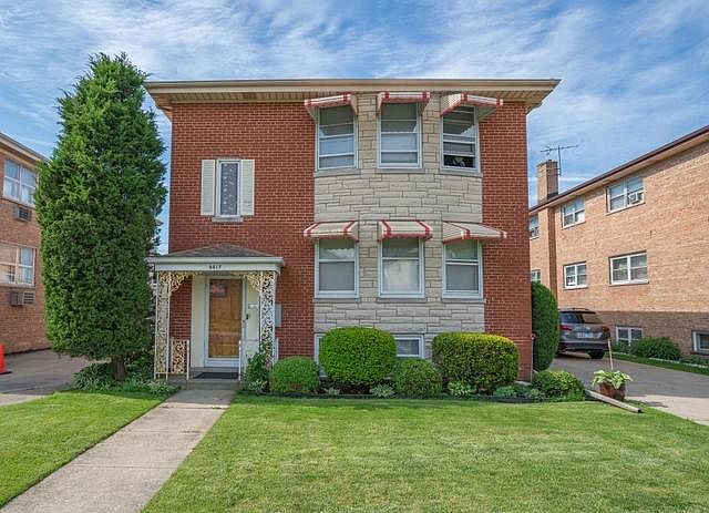 1st image of 8417 W Berwyn Ave #1