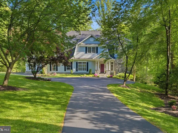 1133 Springvale Rd, Great Falls, VA 22066
