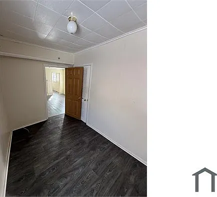 93 Campbell St — Photo 4