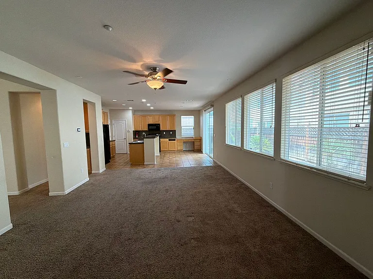 1866 White Sands St — Photo 3
