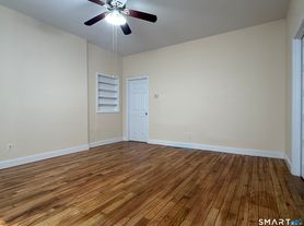 262 Lloyd St, New Haven, CT