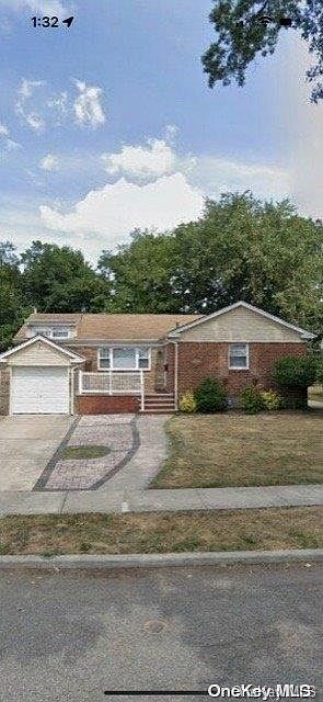 1st image of 304 Arkansas Drive