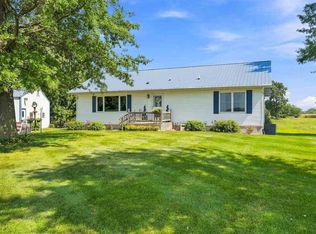 1990 F Ave, Ladora, IA 52251