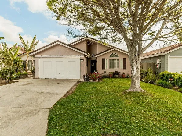6748 N Constance Ave, Fresno, CA 93722
