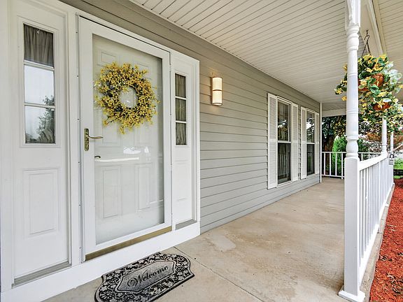 3rd image of 583 Running Deer Ln