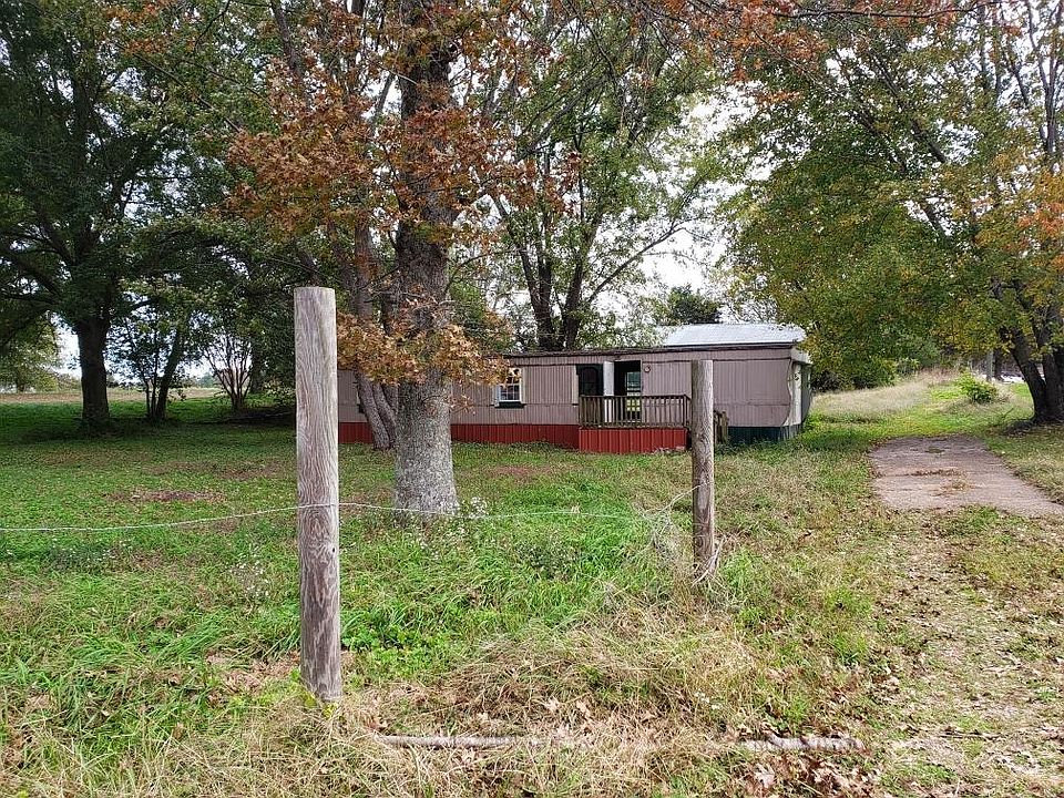 2nd image of 311 Mashburn Rd
