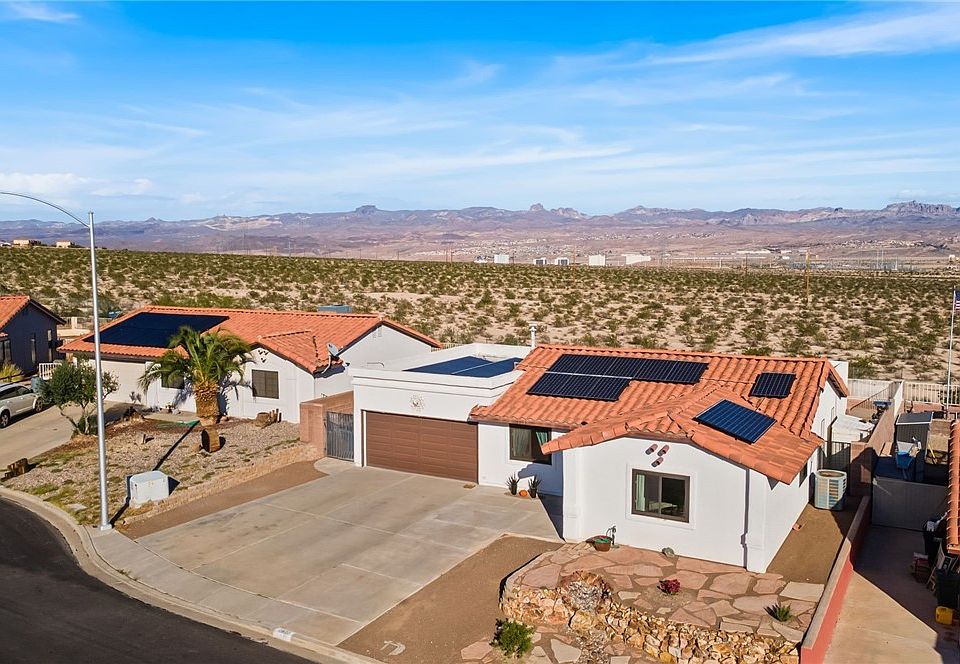 1st image of 2822 La Palma Dr