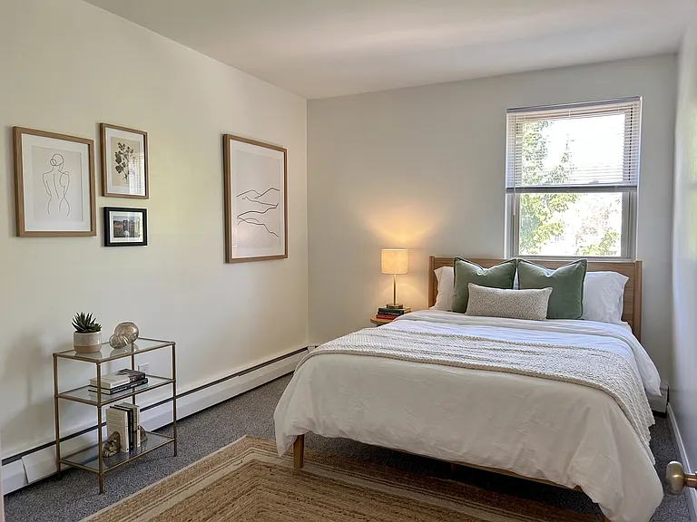 Parkside Manor Apartments — Photo 104