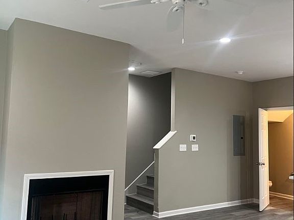 4th image of 1305 W Villa Maria Rd APT D104