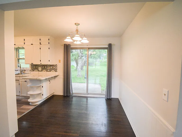 501 33rd St SW — Photo 3