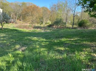 19 Laporte Drive, Norwich, CT 06360