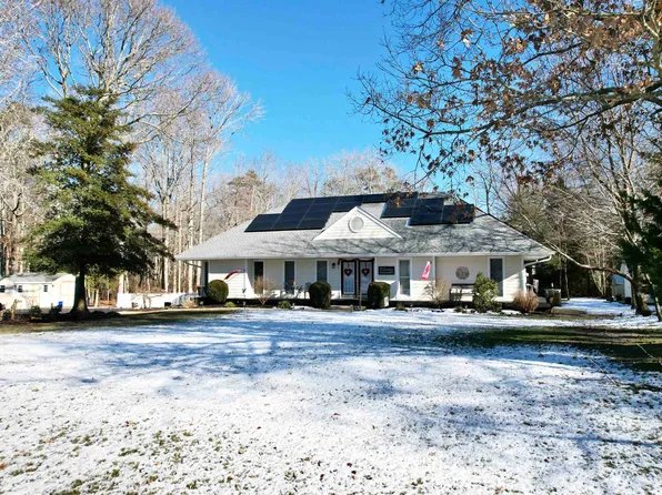 6 Steeple Ct, Cape May Court House, NJ 08210