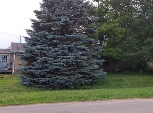 141 Center Ave N, Glenville, MN 56036