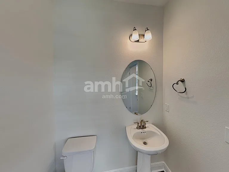 2805 Ponds Trl — Photo 9