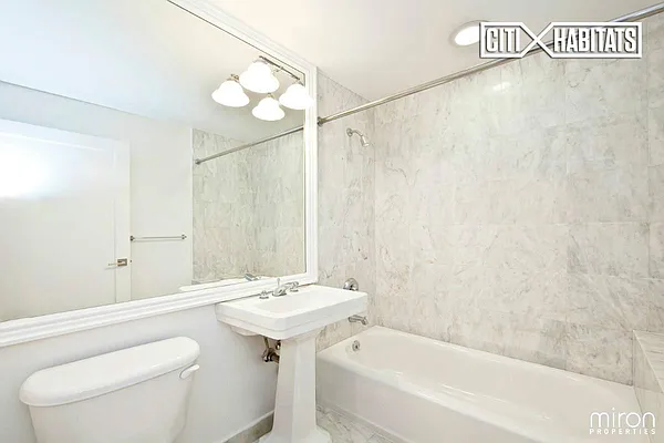 Rented by Citi Habitats | media 32