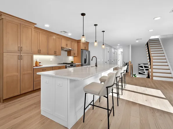 29 West 9th Street image 6 of 49