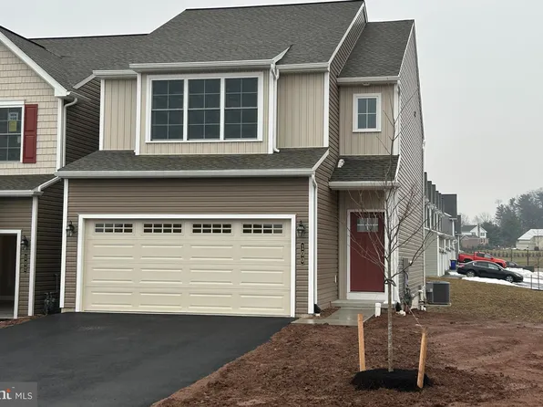 100 Magnolia Dr, Middletown, PA 17057