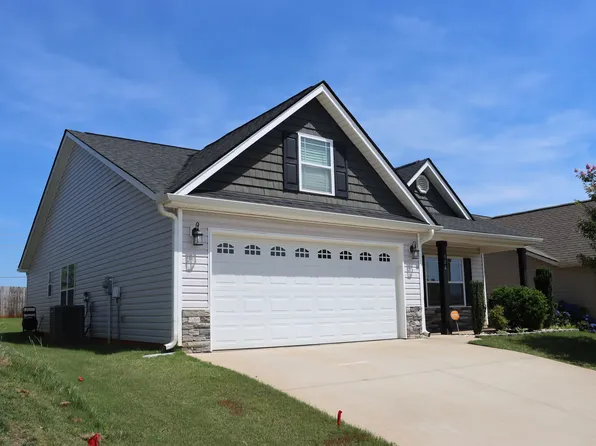 306 Highland Springs Loop, Inman, SC 29349