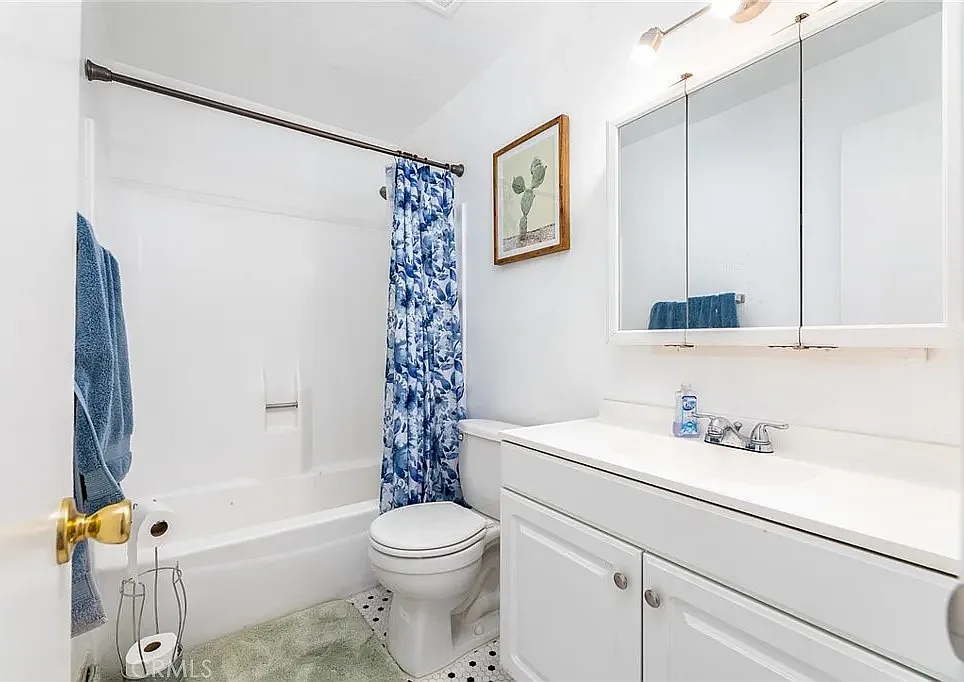 2 bed, 973 sqft, $1,350 — Photo 4