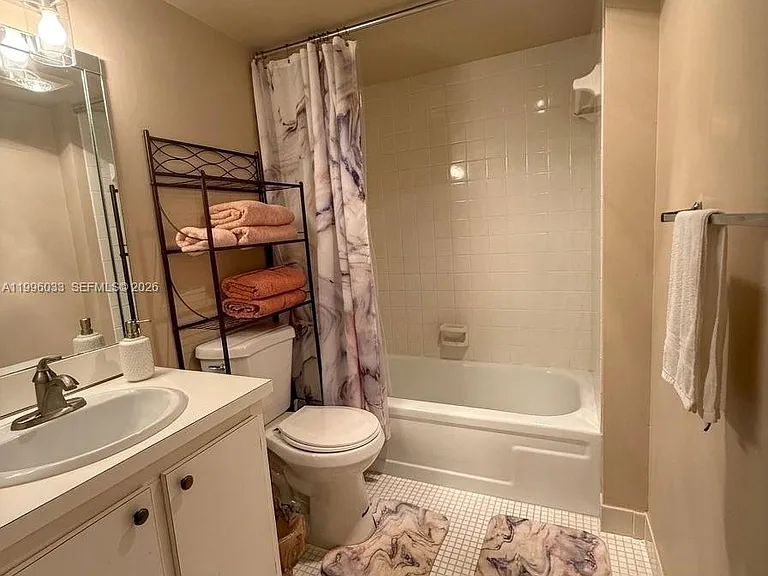 5550 NW 44th St #418B — Photo 4