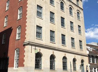 225 Arch St APT 24, Philadelphia, PA 19106