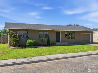 411 SE Brierwood Court, Castle Rock, WA 98611