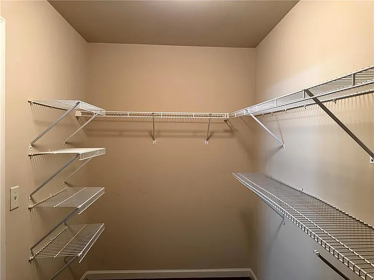 3415 Pointe Vecchio Cir E — Photo 16
