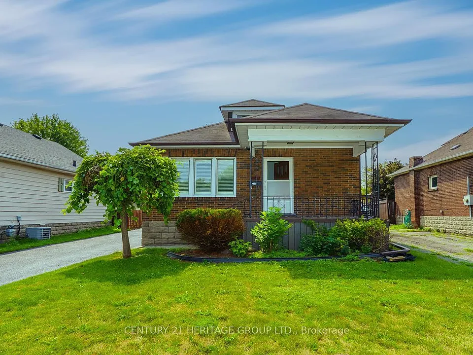203 Hibbert Ave