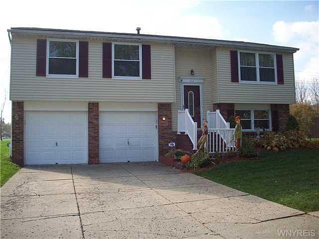 1st image of 212 Oakhill Dr