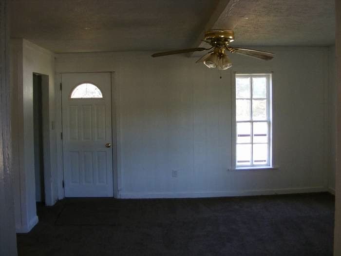 2nd image of 624 E 3rd St