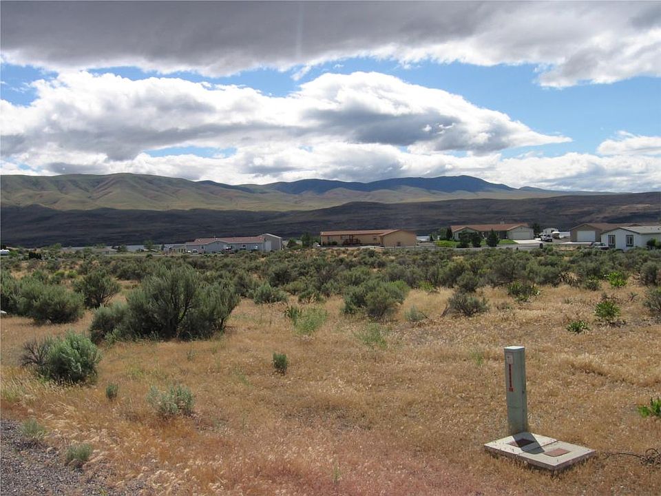 2nd image of 608 Desert Aire Dr SW #90