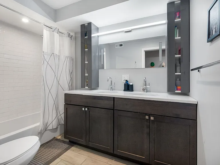 1135 W Farwell Ave — Photo 7
