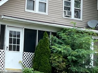 917 Tupelo Dr, Akron, OH 44307